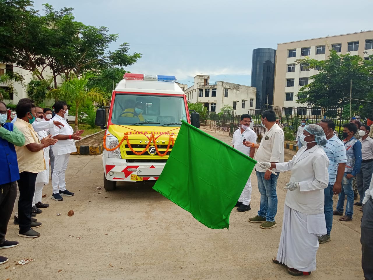 स्वास्थ्य मंत्री ने किया वीसी के माध्यम से शासकीय मेडिकल काॅलेज जगदलपुर में फ्लैग आॅफ कार्यक्रम में निःषुल्क एडवांस लाइफ सपोर्ट एम्बुलेंस का शुभारंभ