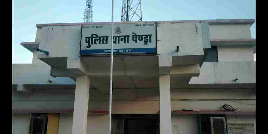 न्यायालय के आदेश पर बंद पड़े पंजाब ढाबा का ताला खोलने गए परिजनों के साथ आदतन अपराधी ने जान से मारने घमकी दी फिर हुआ जुर्म कायमी