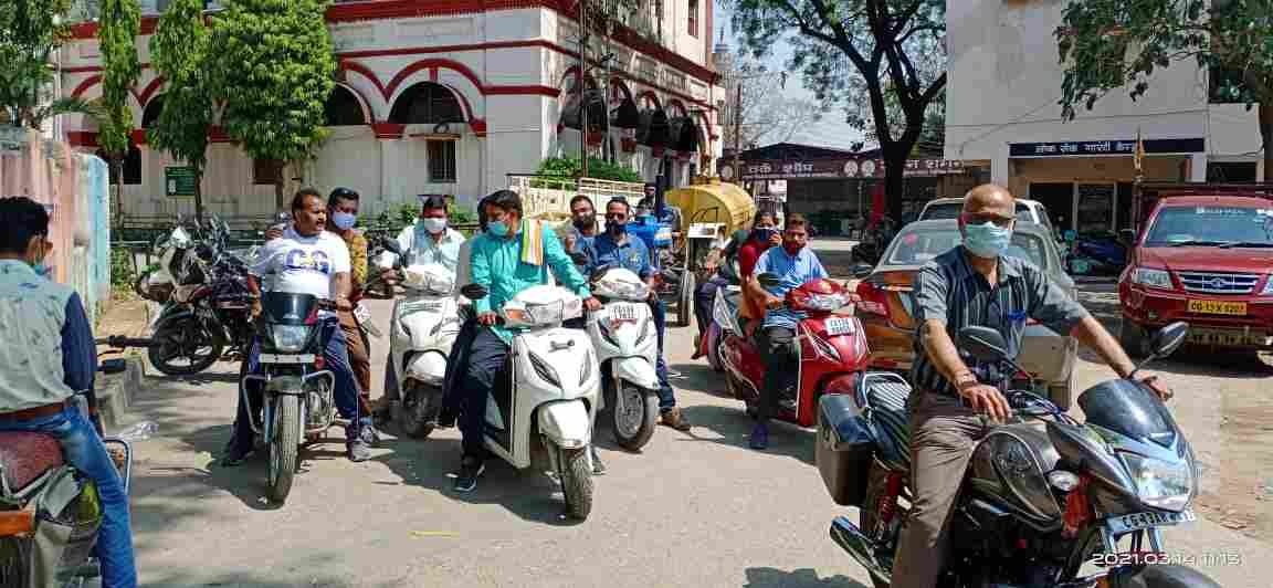 *शहर सरकार ने स्कूटी बाइक में किया सफाई का निरीक्षण*
