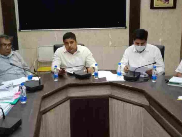 *स्टार रेटिंग में 5 स्टार लाने जोन वाइस 6 नोडल अधिकारियों की बनाई जा रही टीम*
