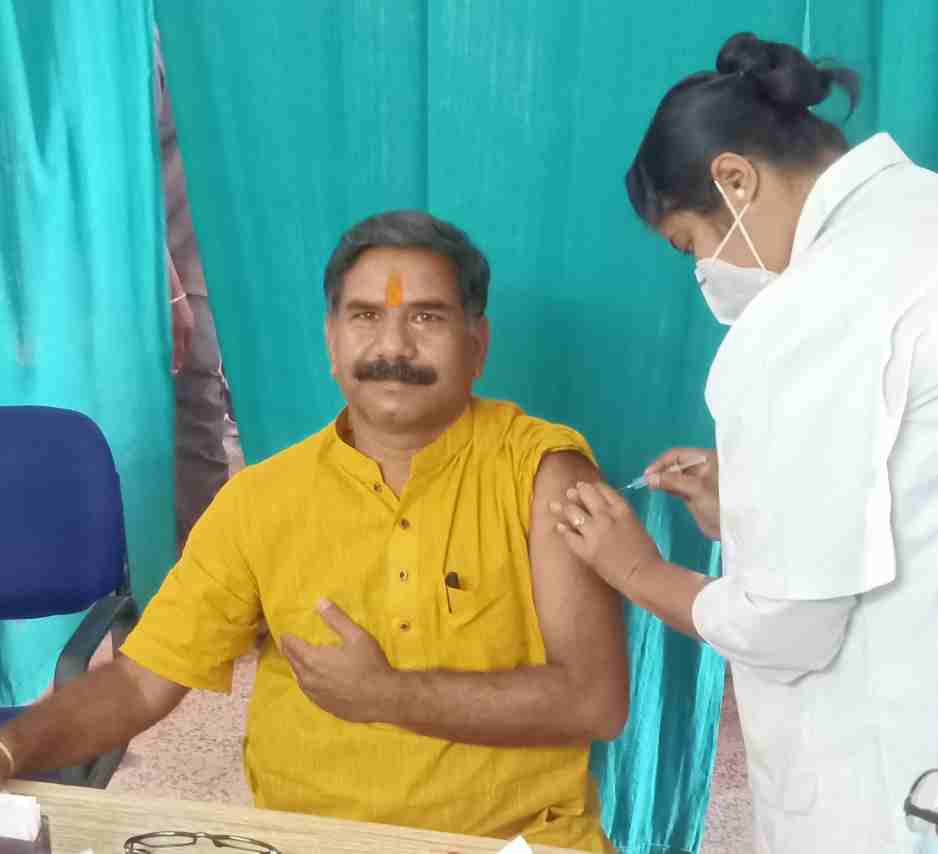 देशहित में सभी वर्ग के लोगों को कोविड का वैक्सीन लगवाना चाहिये: उमेश सोनी वरिष्ठ पत्रकार