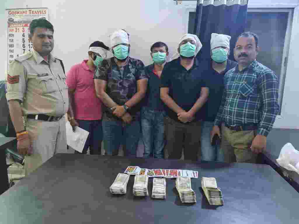 होटल पैट्रिशन्स में जुआ खेल रहे बिल्हा, चांपा एवं बिलासपुर के 5 अग्रवाल को सिरगिट्टी पुलिस ने धर दबोचा