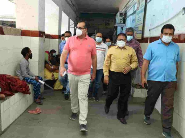 कोरोना वैक्सीन लगने के बाद मृत्युदर में आई कमी-कलेक्टर भीम सिंह