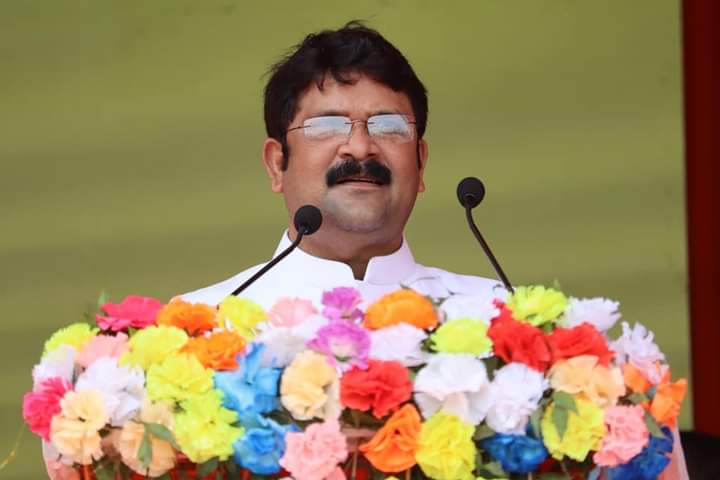 विधायक प्रकाश नायक के प्रयासों से सड़क निर्माण कार्य के लिए 2 करोड़ रुपये की स्वीकृति रायगढ़,पुसौर व बरमकेला क्षेत्र की सड़कों की हालत सुधरेगी