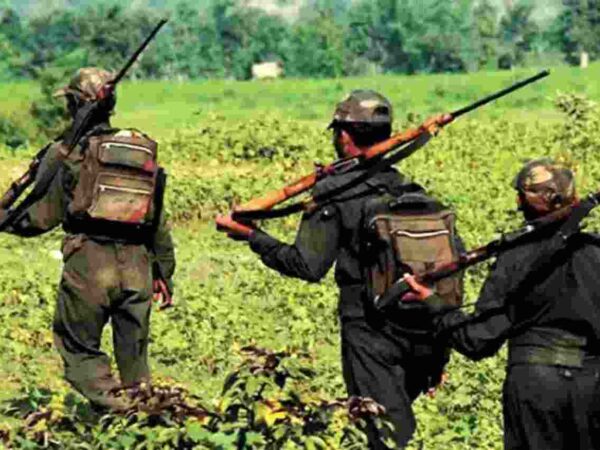 *मिल्लंपली में नक्सलियों ने कि दो स्कूली छात्रों की निर्मम हत्या, हत्या के विरोध में …छात्र संगठनों मे रोष,व्याप्त*