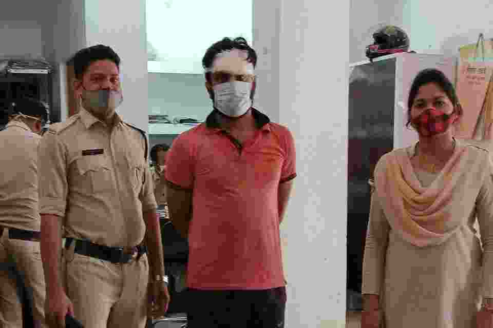 महिला को अकेली देख करने लगा छेड़खानी, महिला ने कोतवाली में दर्ज कराई शीलभंग की रिपोर्ट…..