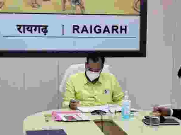 कोविड से निपटने जिले में तैयार किया गया मजबूत हेल्थ इंफ्रास्ट्रक्चर130 आईसीयू और 1132 ऑक्सीजन बेड सहित 1854 बेड की सुविधा उपलब्ध