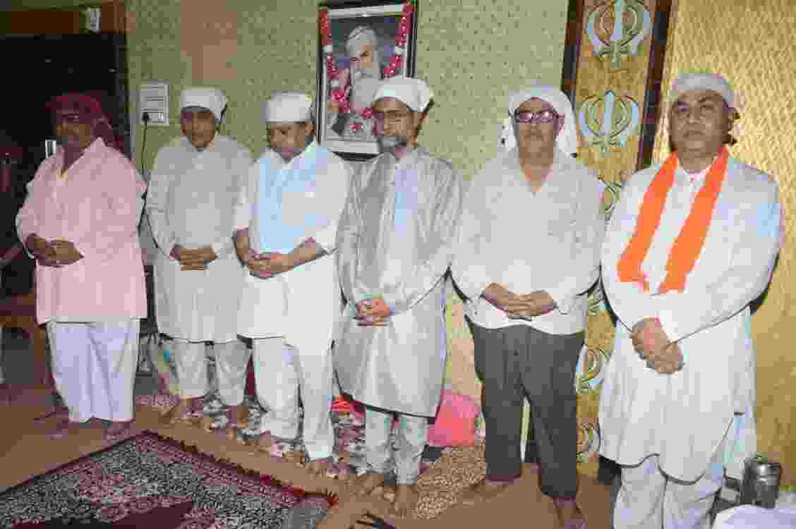 उल्लासनगर वसणशाह दरबार के संत को वरिया राम दरबार गोंडपारा में दी गई श्रद्धांजलि