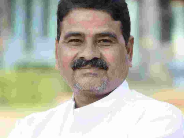 जिला चिकित्सालय का नामकारण गुरुघासीदास जी के नाम पर किये जाने पर  भूपेश बघेल  व  टी एस बाबा का आभार