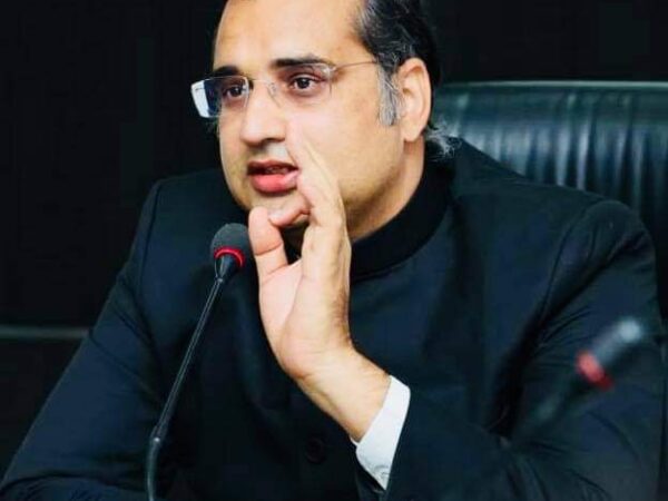 बाजारों को खोलने की अनुमति के बाद अब सिनेमा हॉल, मल्टीप्लेक्स, थियेटर, पार्क और स्वीमिंग पूल को भी खोलने की मिली शर्तो के साथ अनुमति, कलेक्टर ने जारी किया