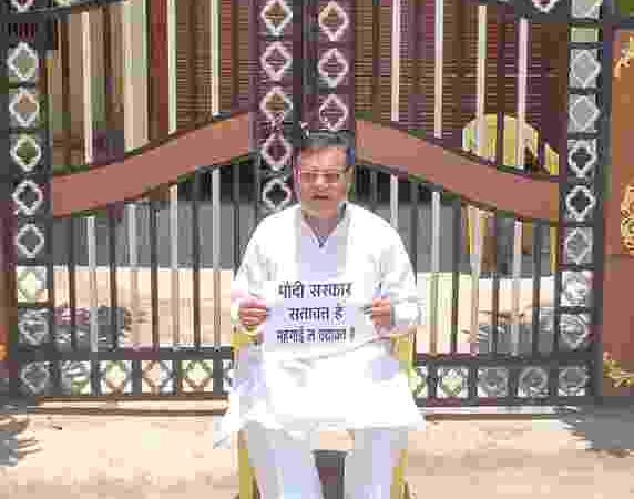 महंगाई के लिए केंद्र की आर्थिक नीतियां जिम्मेदार, टैक्स का लालच छोड़ लोगों की मुश्किलों को दूर करे केंद्र : जवाहर साहू पूर्व विधानसभा प्रत्याशी