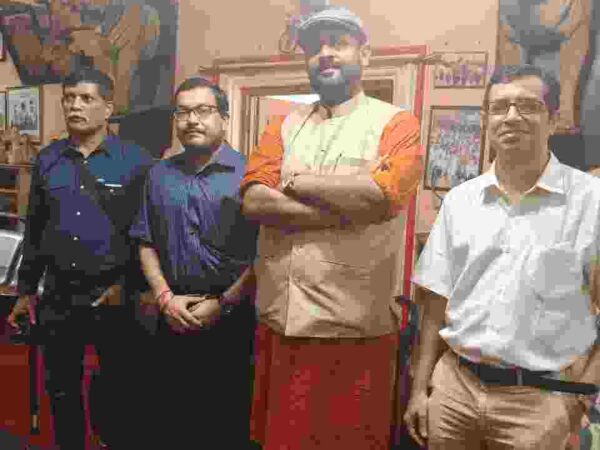 प्रबल प्रताप सिंह जूदेव से मिले कोलकाता से पर्वतारोही दल के सदस्य