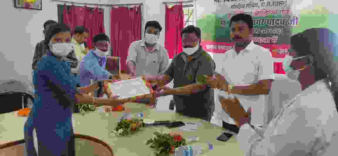 कोरोना वारियर्स भगवान के रूप बने:-यू.डी. मिंज