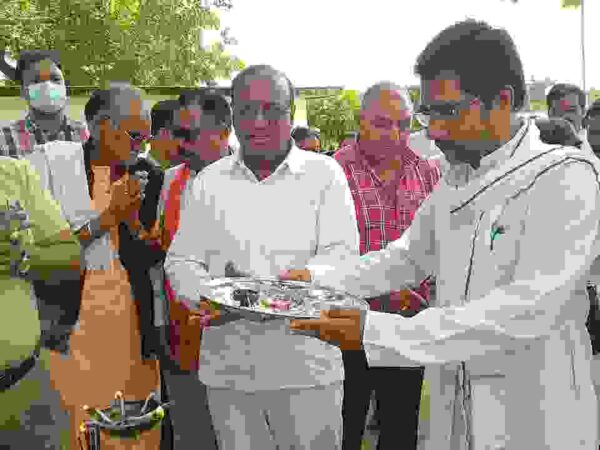 सरस्वती शिशु मंदिर उच्चतर माध्यमिक विद्यालय करगी रोड कोटा में स्वतंत्रता दिवस मनाया गया