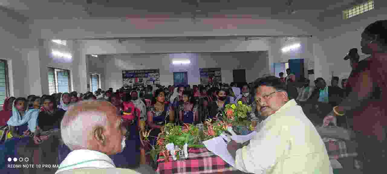 दुलदुला जनपद द्वारा आयोजित विभिन्न स्व सहायता समूहों ने संसदीय सचिव एवं विधायक यू डी मिंज का स्वागत