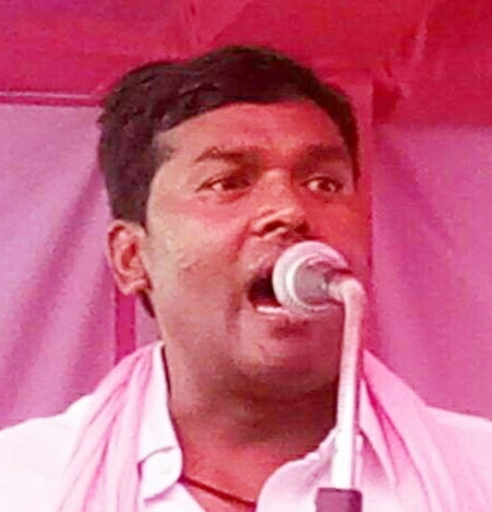 उत्कल समाज पर हक मारने का आरोप लगाने वाले विधायक किस्मतलाल नंद को भगवानू नायक ने दी चुनौती,बंगला,गाड़ी और विधायकी छोड़कर उत्कल बस्ती में आकर रहे और मेहनत मजदूरी करे किसने रोका ?