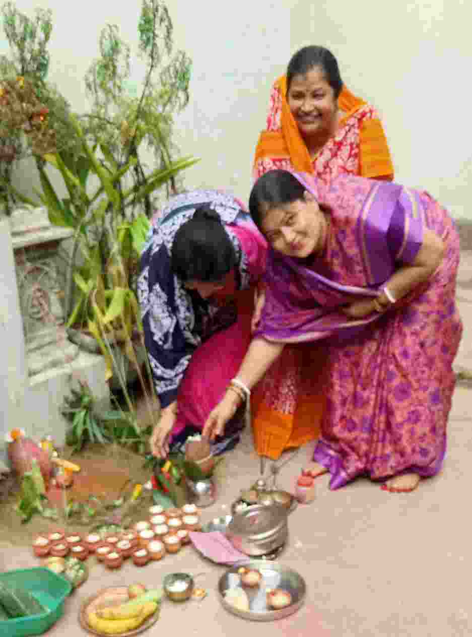 खमर्छठ पूजा : पुत्र की लंबी उम्र के लिए मातायें रखी व्रत, जानिए क्या है इस पर्व की मान्यता