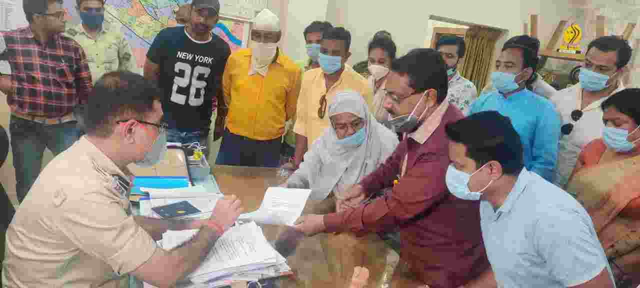 विधायक समर्थकों ने थाने में बैठकर गाली गलौज करने वाले अकबर खान की गिरफ्तारी और टीआई सिविल लाइन को हटाने को कहा दिया ज्ञापन, 31 अक्टूबर तक कार्रवाई न होने पर 1 नवंबर को चक्का जाम तथा थाने का घेराव होगा