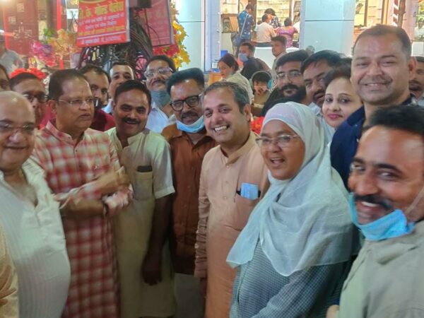 बिलासपुर- धनतेरस से बाजार में खोई चमक के बीच एक अनोखा चमक शहर की जनताओं ने देखी और देखते ही रहे !!पढ़ें पूरी खबर…….