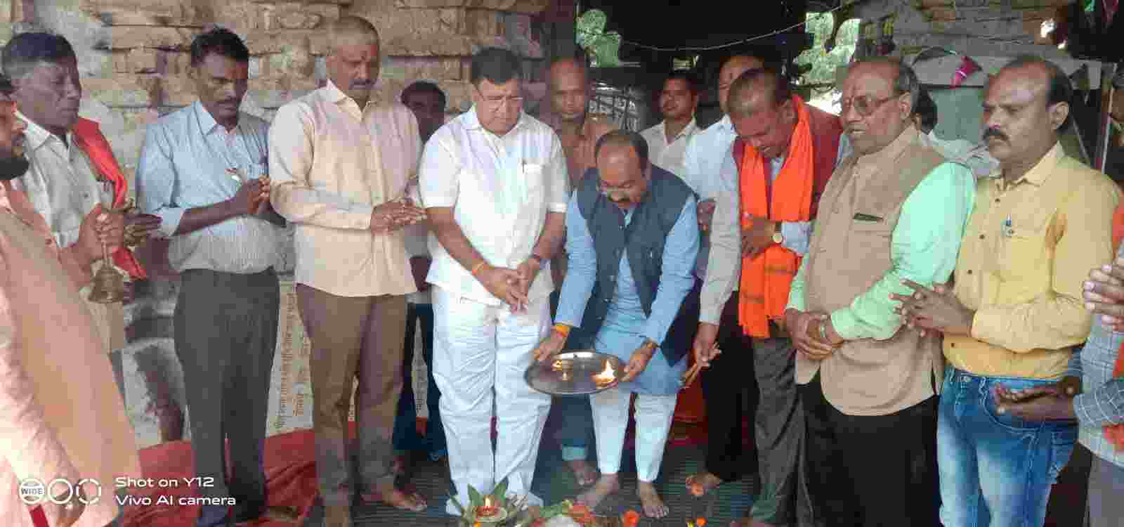 सांसद अरुण साव गिरजाबन मंदिर पहुंच केदारनाथ में शंकराचार्य जी के लोकार्पण का सीधा प्रसारण बैठकर देखा