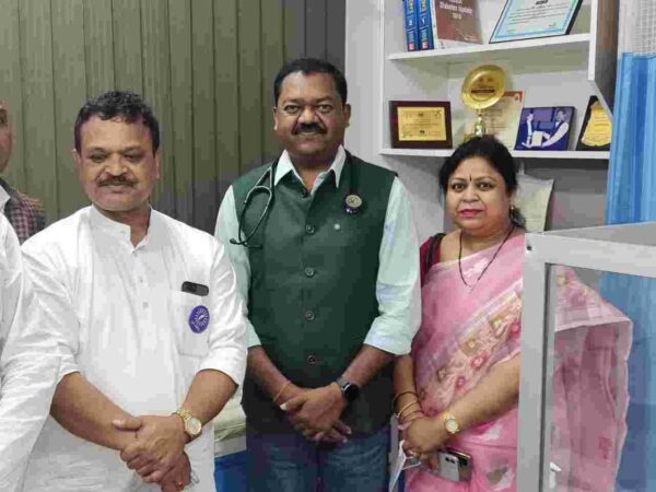 अजजा आयोग के अध्यक्ष भानुप्रताप सिंह सौजन्य भेंट के लिए वंदना हॉस्पिटल पहुंच सामाजिक मुद्दों पर चर्चा की