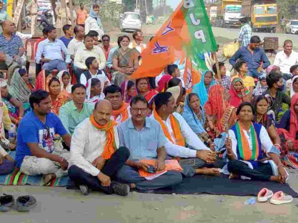 पेट्रोल एवं डीजल में वैट टैक्स कम कराने जिला भाजपा ने भरी हुंकार