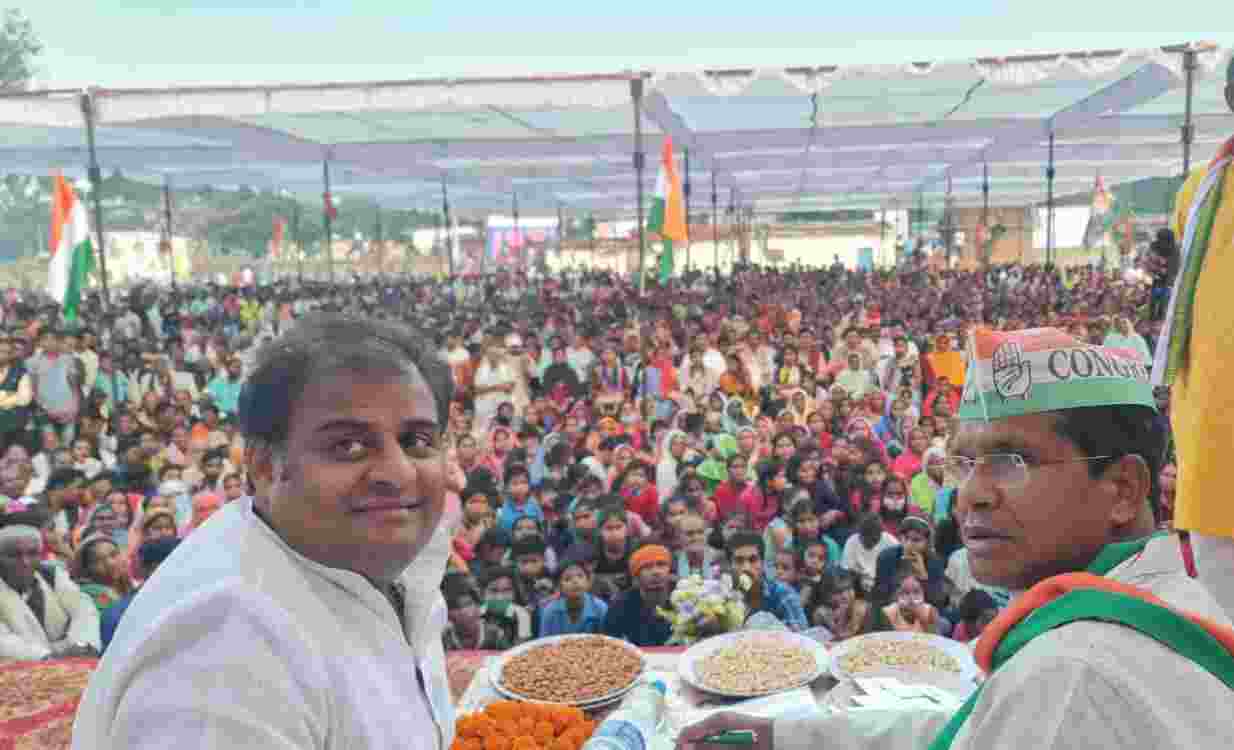 भाजपा गाय और राम के नाम पर वोट मांगती है ,कांग्रेस सरकार रामवनगमन पथ और गौठान पर काम कर रही है