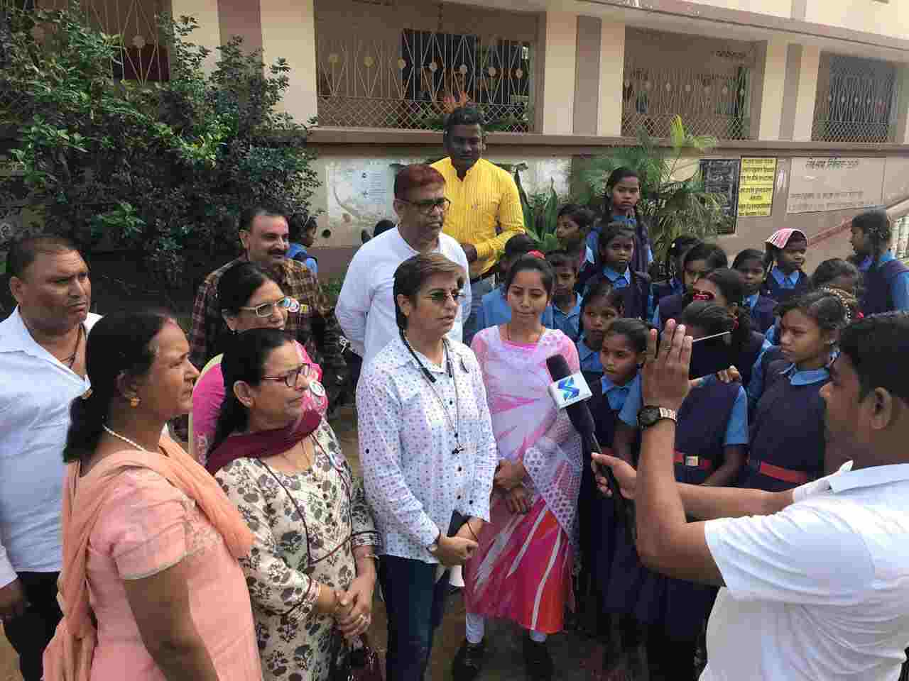 ग्रामीण क्षेत्रों में शिक्षा के प्रति जागरूकता ही हमारी संस्था का मूल उद्देश्य — रेखा आहूजा संयोजिका सेवा एक नई पहल