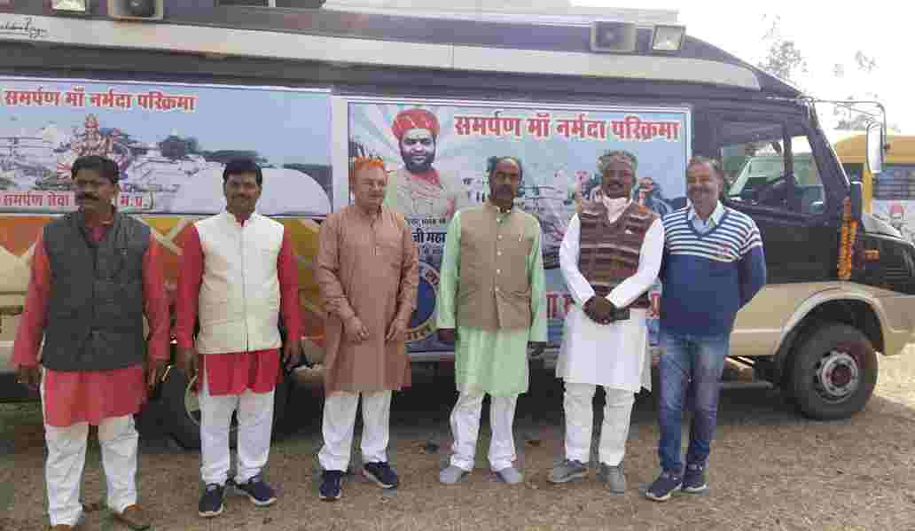 दत्तात्रेय में ईश्वर और गुरु दोनों रुप समाहित — स्वामी ईश्वरानंद जी महाराज