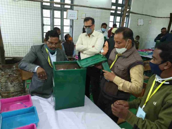 रायगढ़ :निगम चुनाव प्रथम चक्र में कांग्रेस भाजपा दोनों एक एक वार्ड में बढ़त
