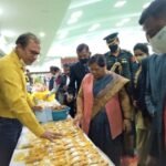 राज्यपाल सुश्री अनुसुईया उइके ने रायगढ़ के मसाला फसलों के प्रदर्शनी की सराहना की