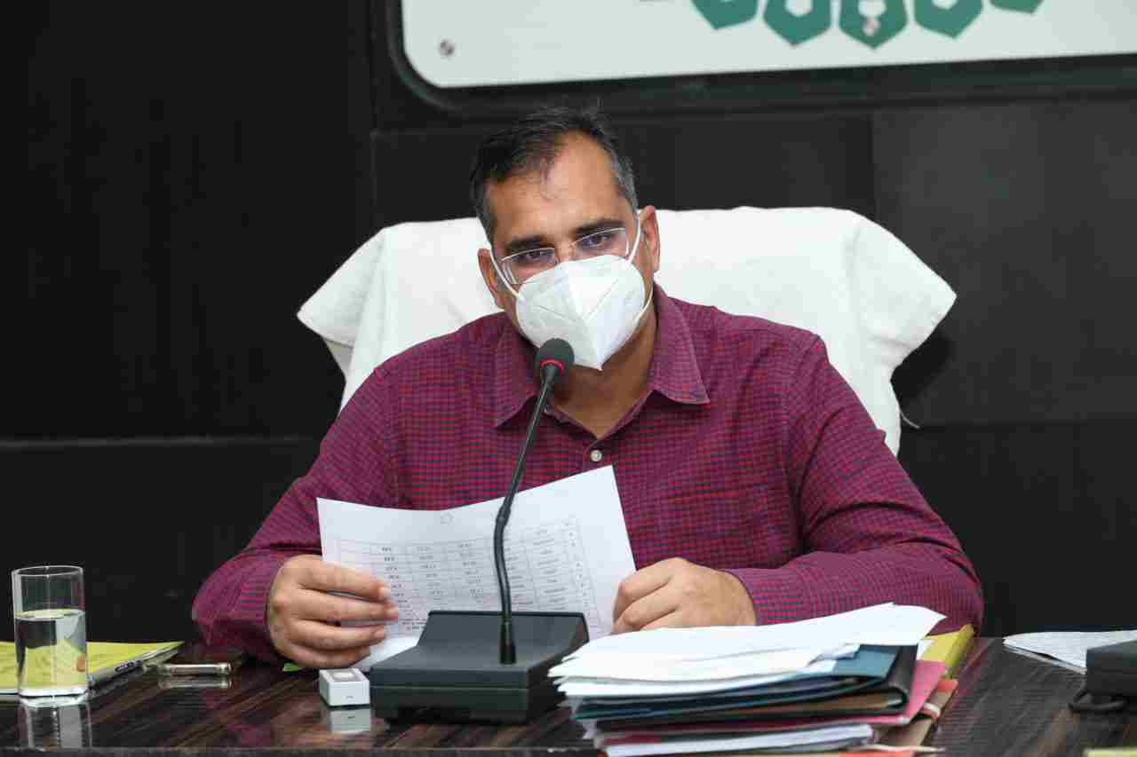 उद्योगों व व्यापारिक प्रतिष्ठानों में कोविड प्रोटोकाल का सख्ती से हो पालन-कलेक्टर