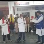 आरपीएफ की नुक्कड़ टीम ने चांपा में रेल यात्रियों को नाटक के माध्यम से किया जागरूक