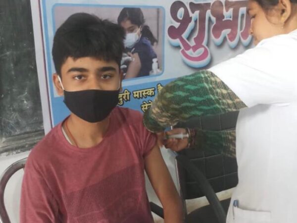 टीकाकरण में कोताही पर संबंधित संस्था प्रमुख पर अनुशासनात्मक कार्यवाही होगी :डीईओ जशपुर