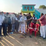 साढ़े 14 करोड़ की लागत से बिछेगा सड़कों का जाल, सड़क बनने से ग्रामीणों को मिलेगी राहत<br>संसदीय सचिव ने किया सड़क निर्माण कार्यों का शुभांरभ