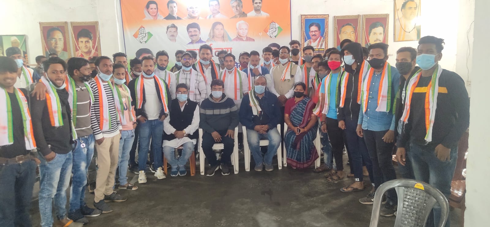 नेताजी सुभाषचंद्र बोस जयंती के शुभ अवसर पर सैकड़ों युवाओं ने कांग्रेस का दामन थामा