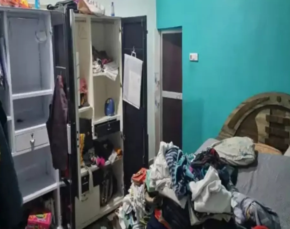 ब्लाक कांग्रेस अध्यक्ष के घर हुई डकैती ढाई लाख नगदी और 5 लाख का सोना ले गए