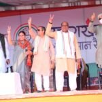 आज हल्द्वानी चुनाव  प्रचार में प्रियंका गांधी के साथ छत्तीसगढ़ के तीन तिकड़ी नेताओं ने मंच साझा किया