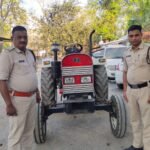 सारंगढ़ पुलिस के बढ़ते दबाव पर जंगल में चोरी किया ट्रैक्टर छोड़ भागा ट्रेक्टर चोर…..
