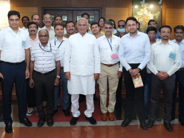 पुरानी पेंशन योजना की बहाली ऐतिहासिक फैसला छत्तीसगढ़ जनसंपर्क अधिकारी संघ ने मुख्यमंत्री के प्रति जताया आभार