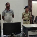 आरपीएफ ने ग्रामीण सुविधा केंद्र में मारा छापा ई टिकट के अवैध कारोबार में लिप्त रहा