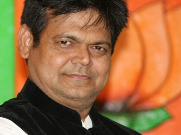 जय श्री राम का नारा लगते ही कांग्रेस को इस्लाम खतरे में नजर क्यो आता है:- उमेश अग्रवाल भाजपाइयों के फिल्म दिखाए जाने से कांग्रेसियो के पेट मे दर्द क्यो