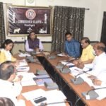 कमिश्नर डॉ. संजय अलंग ने की स्कूल<br>शिक्षा विभाग के काम-काज की समीक्षा<br>गूगल मीट के जरिए ली जायेगी शिक्षकों की उपस्थिति