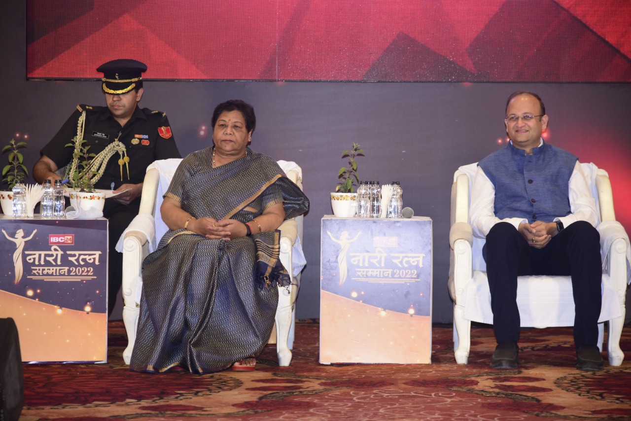 महिलाएं जितनी मजबूत होगी, परिवार और समाज भी उतना मजबूत होगा: राज्यपालसुश्री उईके ने उत्कृष्ट कार्य करने वाली महिलाओं का किया सम्मान