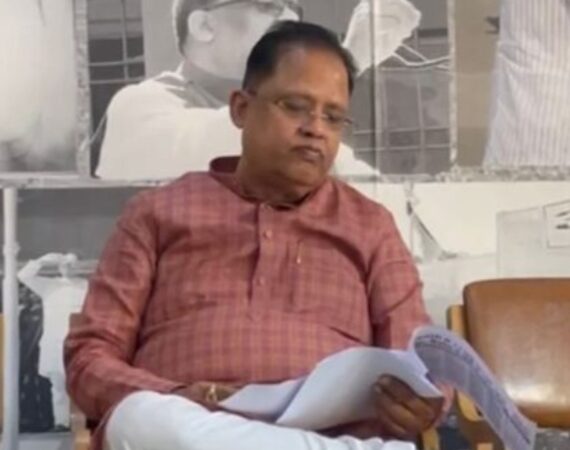 पूर्व मंत्री अमर अग्रवाल ने वन मंत्री के अचानकमार को कान्हा किसली बनाने के बयान पर कहा कांग्रेस सरकार पहले शहर से आदमखोर शेरों को बाहर करे बिलासपुर में अपराध को बढ़ावा देने में कांग्रेस का हाथ