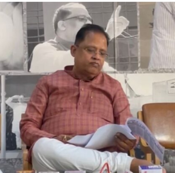 पूर्व मंत्री अमर अग्रवाल ने वन मंत्री के अचानकमार को कान्हा किसली बनाने के बयान पर कहा कांग्रेस सरकार पहले शहर से आदमखोर शेरों को बाहर करे बिलासपुर में अपराध को बढ़ावा देने में कांग्रेस का हाथ