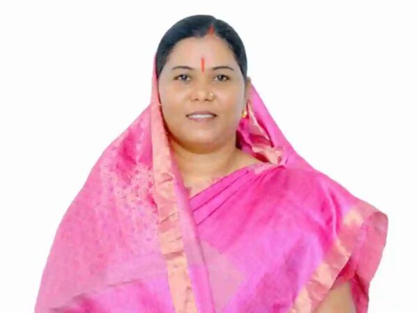 जशपुर में हाकी खेल के लिए “साई” की स्थापना पर सांसद गोमती साय ने किया केन्द्र सरकार का आभार खेल एवं युवा कार्यक्रम केंद्रीय राज्य मंत्री (स्वतंत्र प्रभार) किरण रिजिजू से की फुटबॉल खेल के ट्रेनिंग सेंटर की मांग