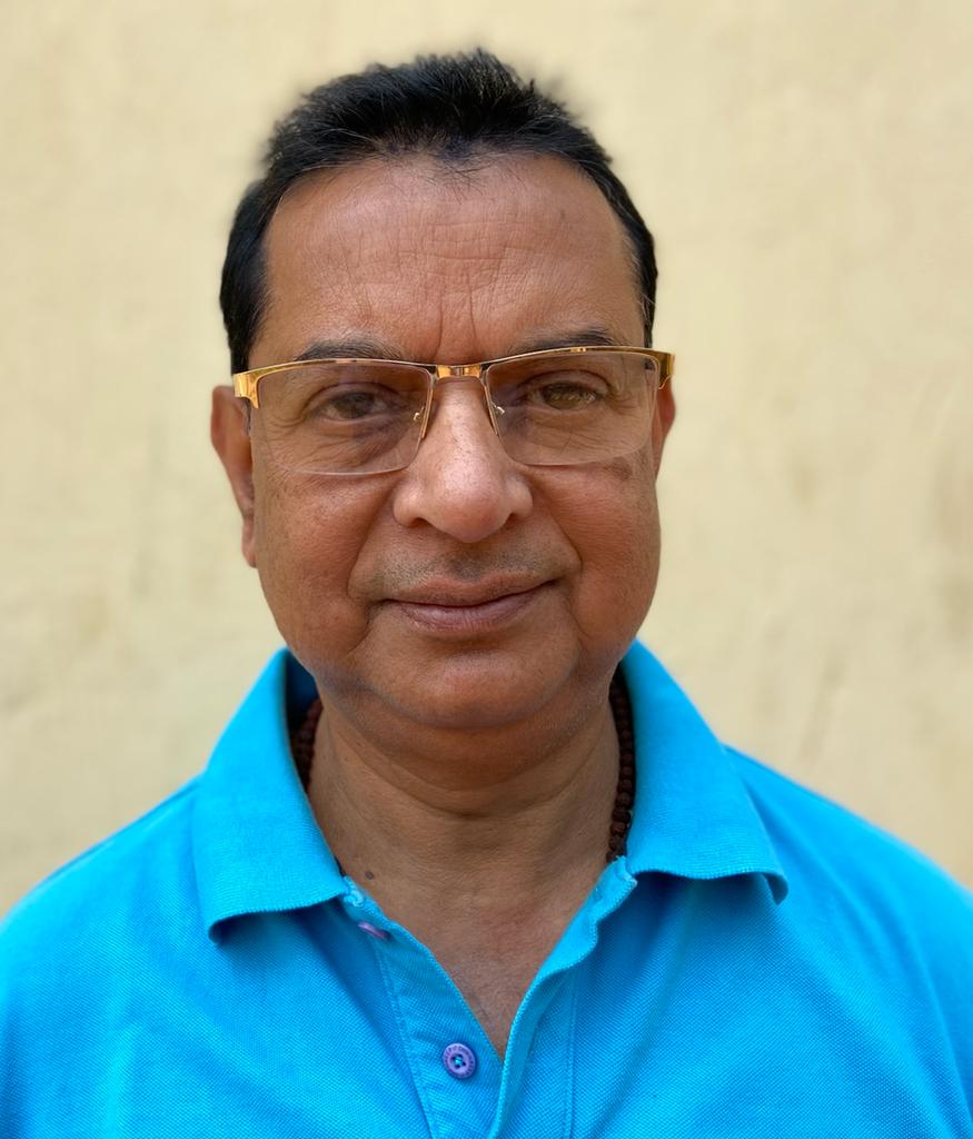 वरिष्ठ लिपिक नरेश कुमार मिश्रा शासकीय सेवा से हुए सेवा निवृत्त
