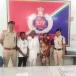 रेलवे सुरक्षा बल पोस्ट बिलासपुर द्वारा यात्रा के दौरान खोई हुई एक महिला को उनके परिवार तक पहुॅचाया गया