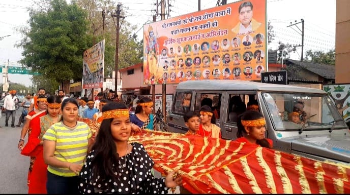 नवरात्र पर शिव सेना ने निकाली विशाल चुनरी यात्रा